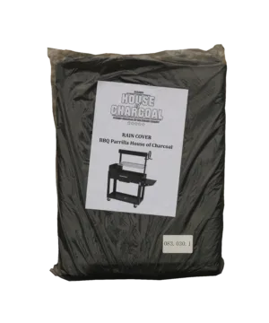 Zwarte beschermhoes voor House of Charcoal BBQ Parrilla in verpakking